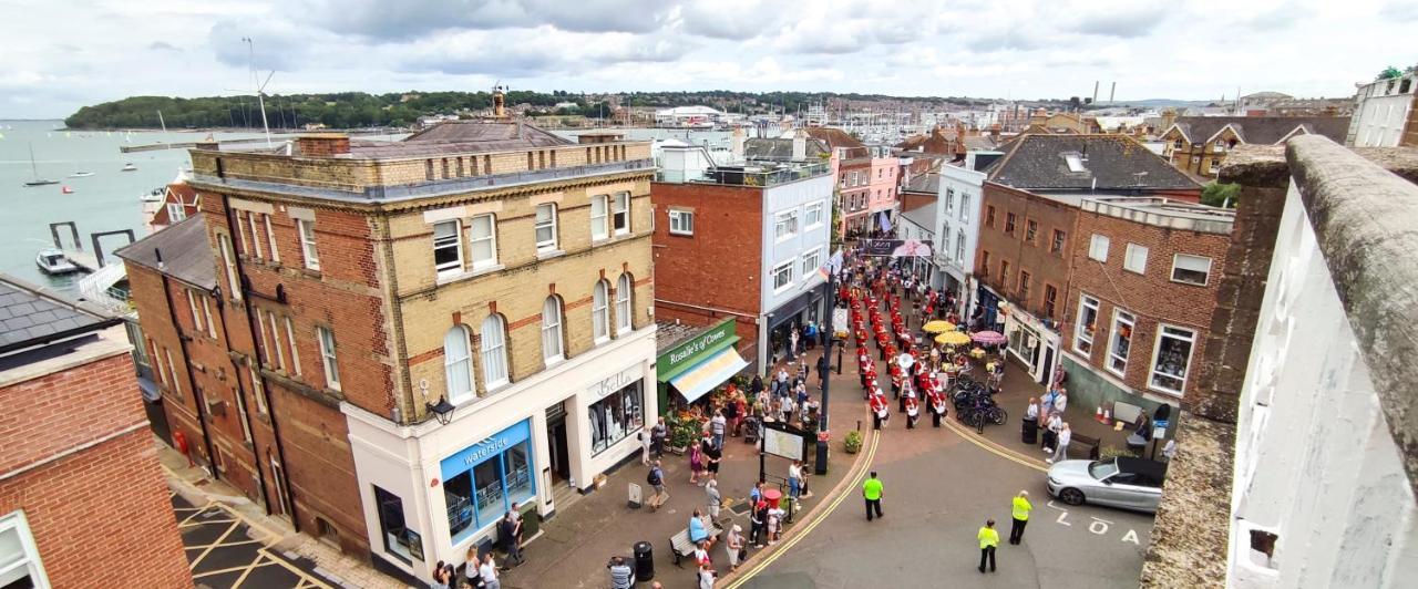 Seafarer'S View - 6 Bedroom Townhouse In Cowes, Parking & Seaviews. Cowes  Kültér fotó
