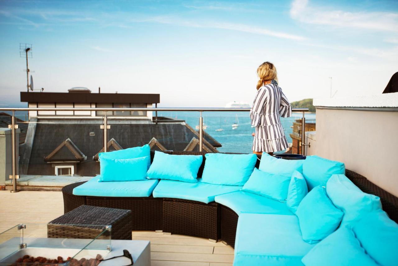 Seafarer'S View - 6 Bedroom Townhouse In Cowes, Parking & Seaviews. Cowes  Kültér fotó