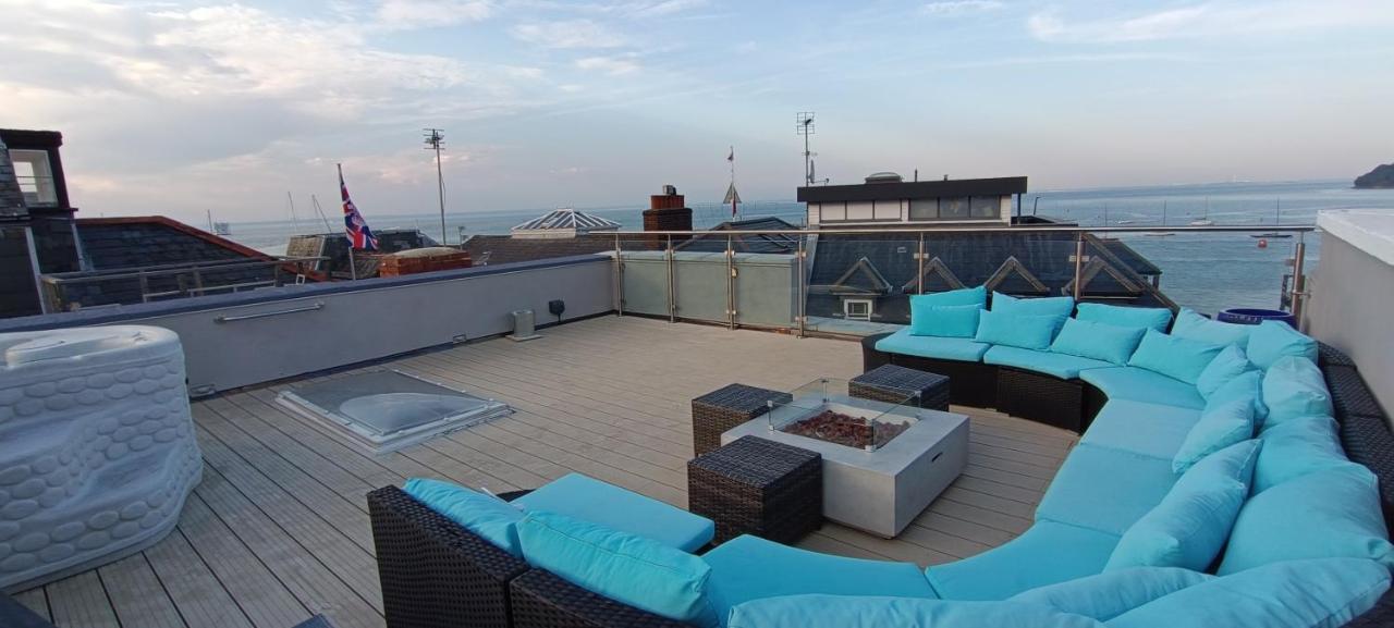 Seafarer'S View - 6 Bedroom Townhouse In Cowes, Parking & Seaviews. Cowes  Kültér fotó