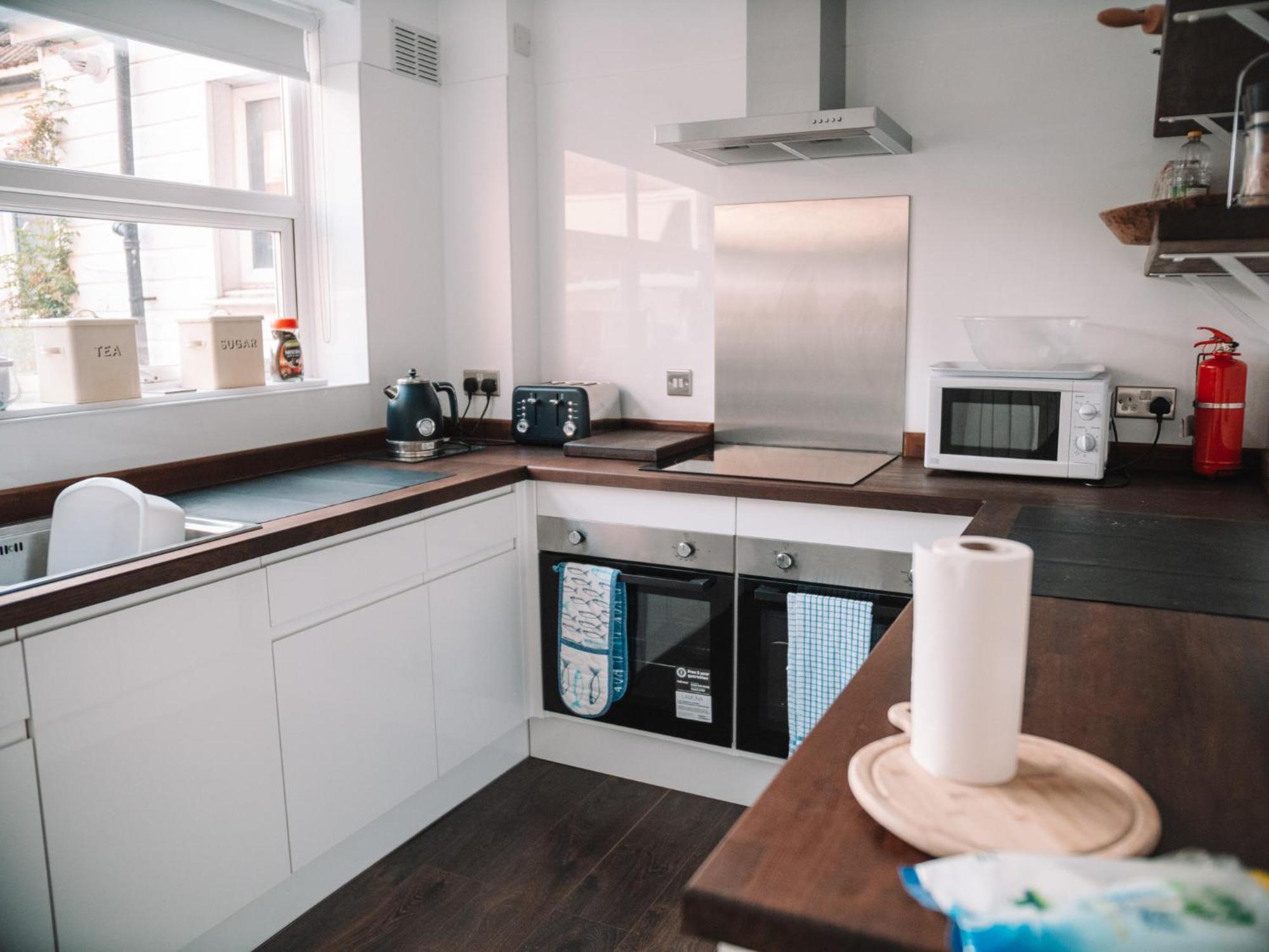 Seafarer'S View - 6 Bedroom Townhouse In Cowes, Parking & Seaviews. Cowes  Kültér fotó