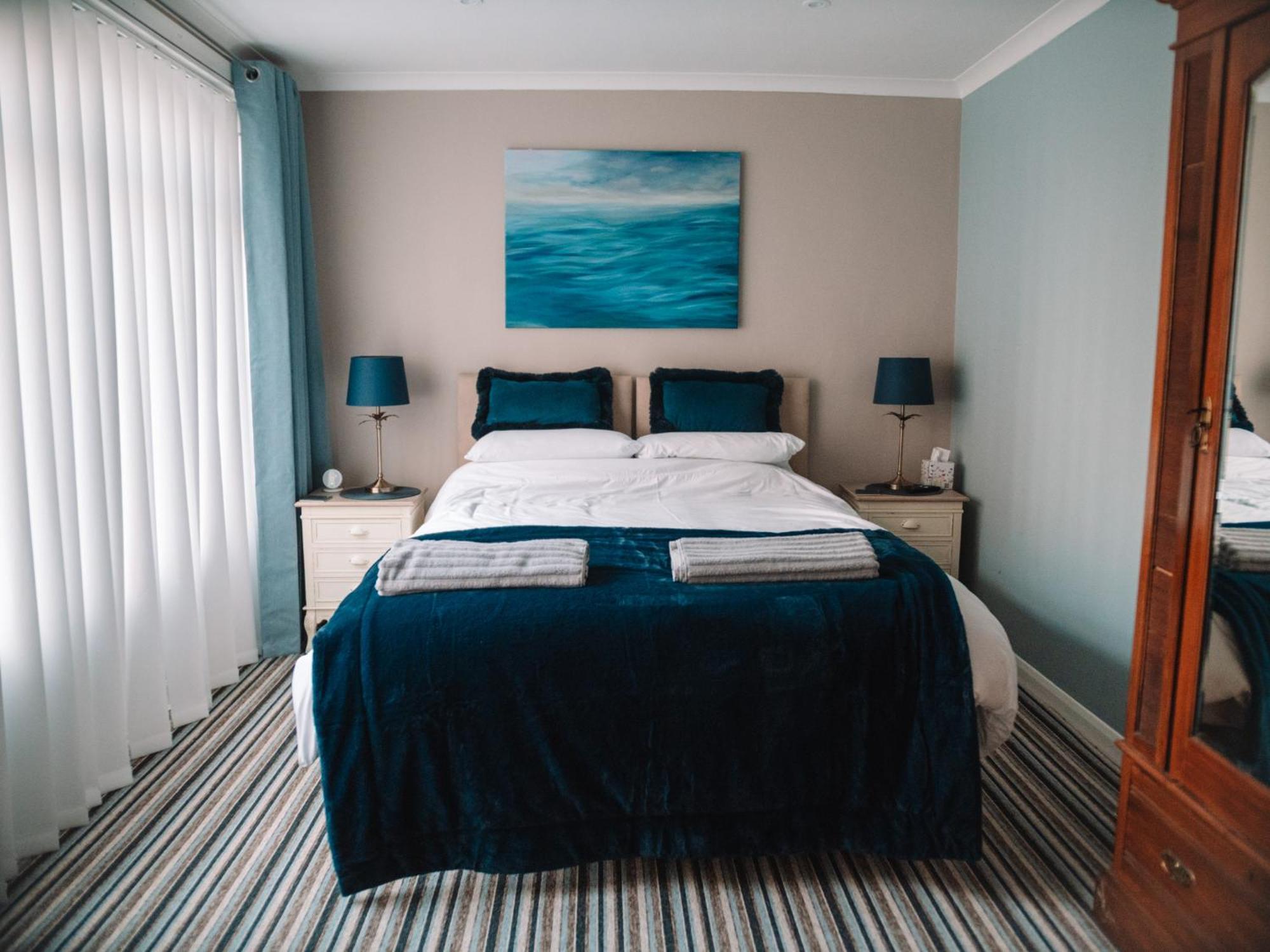 Seafarer'S View - 6 Bedroom Townhouse In Cowes, Parking & Seaviews. Cowes  Kültér fotó